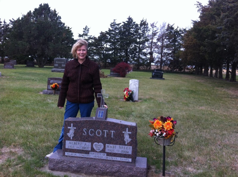 2011-10-26-Mom & Dads Grave-03.jpg